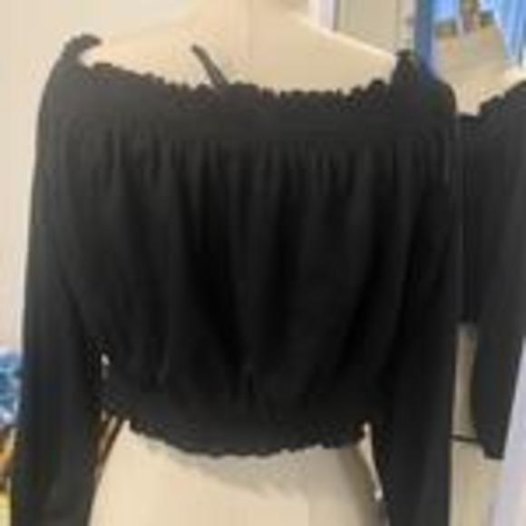 Blouses - Picture 2 of 4